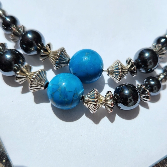 Silver and Turquoise Beaded Necklace - Picture 2 of 4